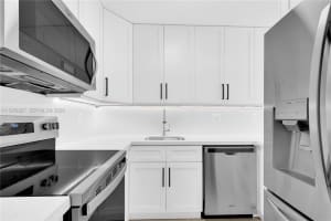 1101 Sw 122nd Ave 310 Miami, FL 33184 - MLS#A11978827