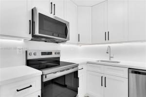 1101 Sw 122nd Ave 310 Miami, FL 33184 - MLS#A11978827