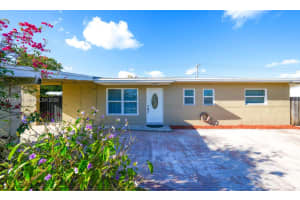 5511 180th Ter , Miami Gardens, FL 33055 - MLS#A11978831