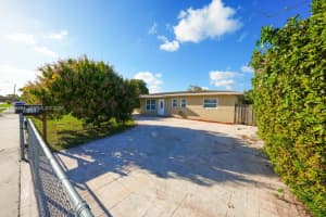 5511 180th Ter , Miami Gardens, FL 33055 - MLS#A11978831