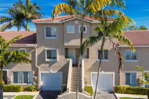 126 Riviera Cir 126 Weston, FL 33326 - MLS#A11978847