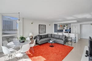 6917 Collins Ave APT 915, Miami Beach, FL 33141, - MLS#A11978850