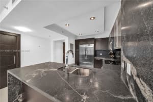 31 Se 5th St 407 Miami, FL 33131 - MLS#A11978877