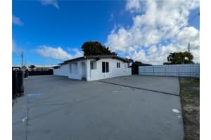 10090 W Fern St Miami, FL 33157 - MLS#A11978887