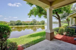 477 Pacific Grove Dr 2 West Palm Beach, FL 33401 - MLS#A11978900