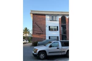 MLS# A11978907, Hollywood, Florida 33020