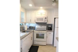 580 Egret Dr 216 Hallandale Beach, FL 33009 - MLS#A11978914