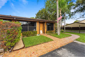 10301 Laurel Ct Pembroke Pines, FL 33026 - MLS#A11978965