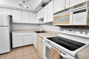 8280 Sw 24th St 7104 North Lauderdale, FL 33068 - MLS#A11978973