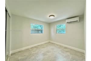 1279 Ne 40th Pl 3 Oakland Park, FL 33334 - MLS#A11979008