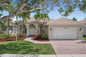 1221 Nw 141st Ave, Pembroke Pines
