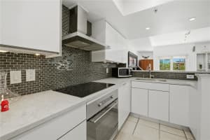 120 Jefferson Ave, Miami Beach, FL 33139, - MLS#A11979019