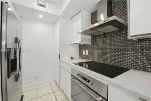 120 Jefferson Ave, Miami Beach, FL 33139, - MLS#A11979019