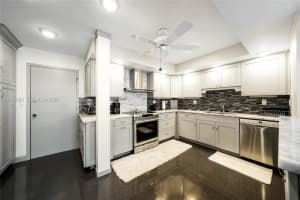 4020 Galt Ocean Dr 1406 Fort Lauderdale, FL 33308 - MLS#A11979050