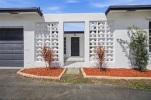 9241 Sunset Strip Sunrise, FL 33322 - MLS#A11979079