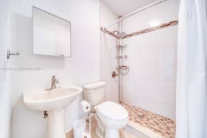 3930 Sw 68th Ave Miami, FL 33155 - MLS#A11979113