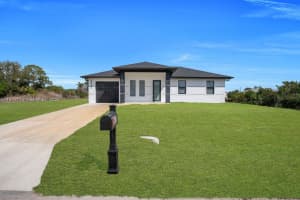 3101 Sara Ave S Lehigh Acres, FL 33976 - MLS#A11979124