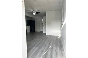 9731 Nw 24th St Front Unit Sunrise, FL 33322 - MLS#A11979133