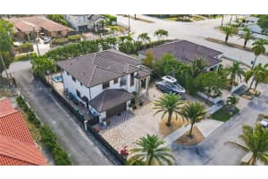 13676 Sw 33rd Ter Miami, FL 33175 - MLS#A11979200