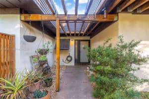 3785 Raleigh Street, Hollywood