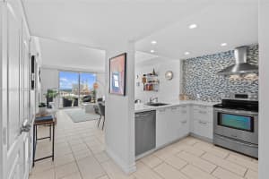 6900 Bay Dr 10h Miami Beach, FL 33141 - MLS#A11979212