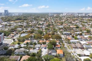 2710 Sw 28th Ct, Miami