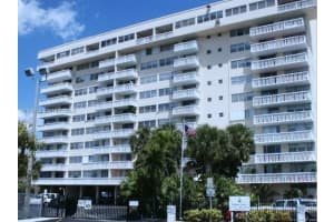 13155 Ixora Ct 310, North Miami