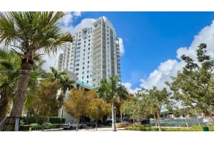 10 Sw South River Dr 715 Miami, FL 33130 - MLS#A11979255