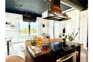 10 Sw South River Dr 715 Miami, FL 33130 - MLS#A11979255