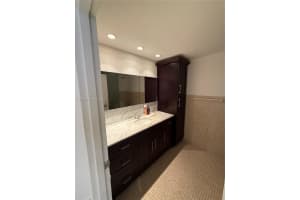 5255 Collins Ave 7b Miami Beach, FL 33140 - MLS#A11979285