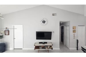 8019 Nw 100th Dr Tamarac, FL 33321 - MLS#A11979290