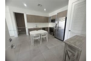 1045 Ne 18th Ave 304 Fort Lauderdale, FL 33304 - MLS#A11979386