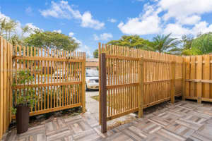 1305 Nw 122nd Ter Pembroke Pines, FL 33026 - MLS#A11979408