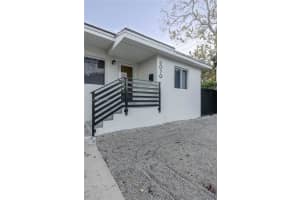 6070 Sw 42nd St Miami, FL 33155 - MLS#A11979424