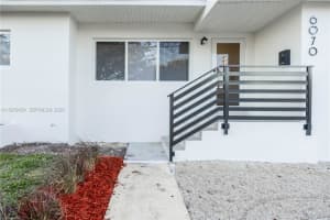 6070 Sw 42nd St Miami, FL 33155 - MLS#A11979424