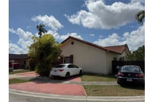 1090 Nw 128th Ct Miami, FL 33182 - MLS#A11979477