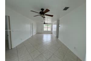 3340 Sw 94th Pl 1 Miami, FL 33165 - MLS#A11979485