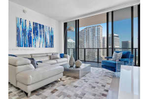 88 7th St , Miami, FL 33130 - MLS#A11979495