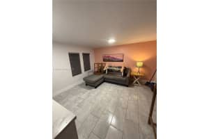 2020 Washington St 4 Hollywood, FL 33020 - MLS#A11979497