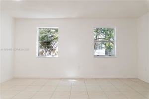 1525 NW 19th Terrace APT 15, Miami, FL 33125, - MLS#A11979498