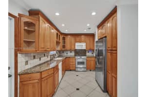 3745 Piccadilly St 114 Hollywood, FL 33021 - MLS#A11979502