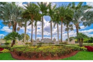 965 Ne 193rd Ter 965 Miami, FL 33179 - MLS#A11979505