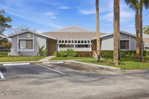 657 Racquet Club Rd 2 Weston, FL 33326 - MLS#A11979510