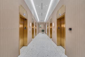 77 Se 5th St 2405 Miami, FL 33131 - MLS#A11979515