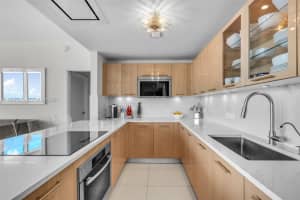 6899 Collins Ave , Miami Beach, FL 33141 - MLS#A11979521