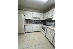 9170 Fontainebleau Blvd , Miami, FL 33172 - MLS#A11979564