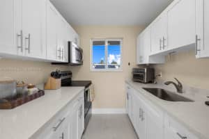 10750 Sw 43rd Ln Miami, FL 33165 - MLS#A11979583