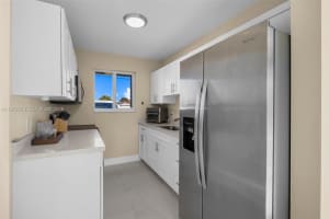 10750 Sw 43rd Ln Miami, FL 33165 - MLS#A11979583