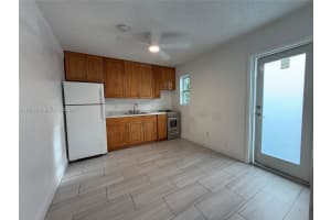 7550 Nw 2nd Ter 7550 Miami, FL 33126 - MLS#A11979591