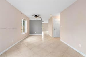 330 Sw 2nd Ave 12 Hallandale Beach, FL 33009 - MLS#A11979639
